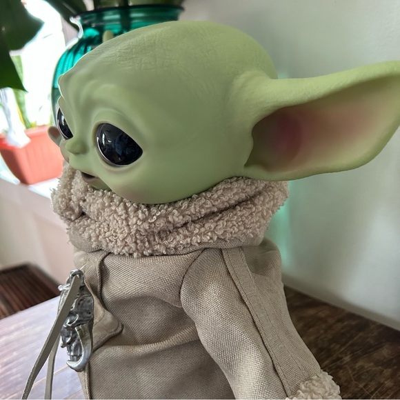 Adorable Green Alien Plush Toy - Picture 2 of 7